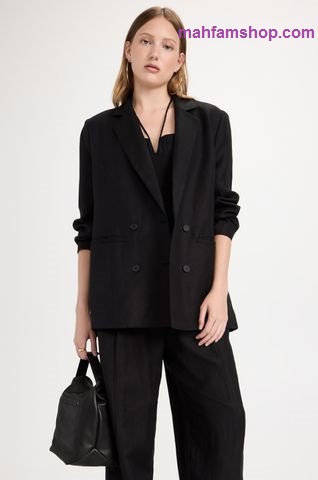 رنگ مشکی در استایل اولد مانی