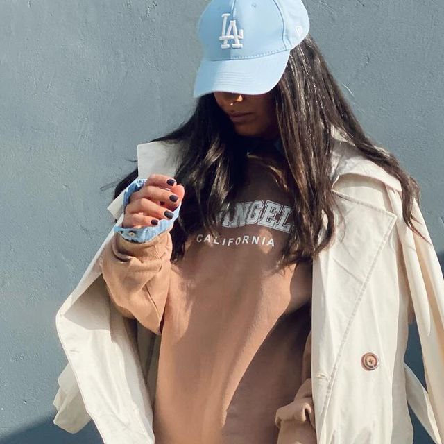 Autumn style for girls with a hoodie 10