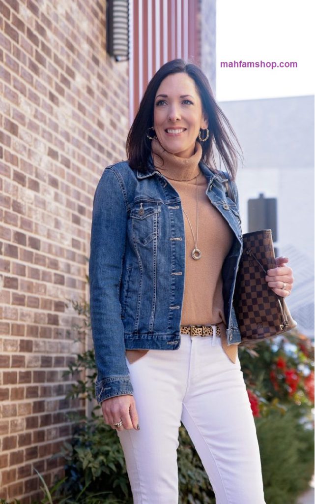 استایل زنانه با کت جین کوتاه مناسب پاییز و بهار