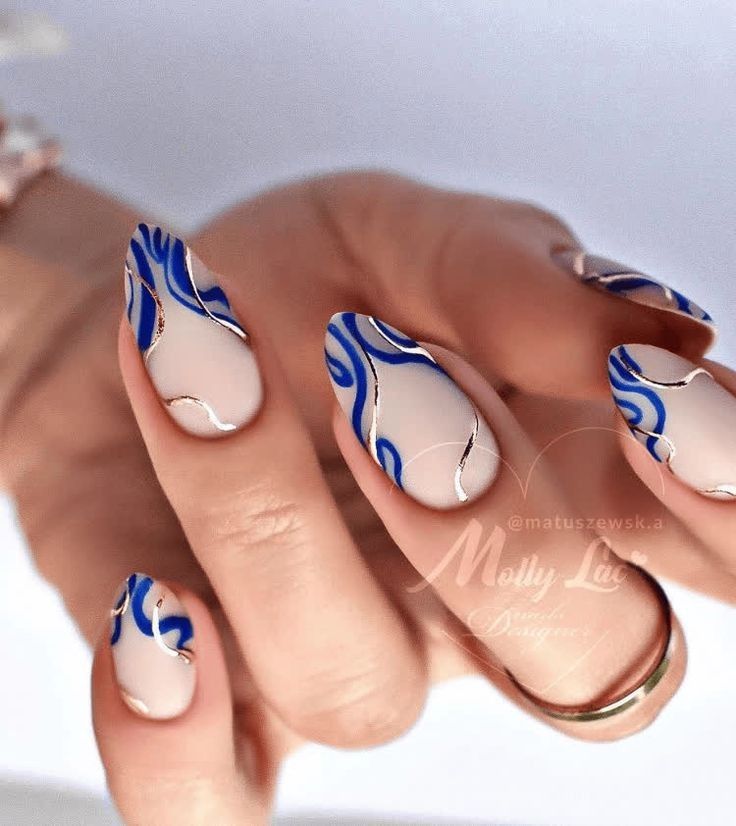 طرح ناخن پاییزی ساده و شیک