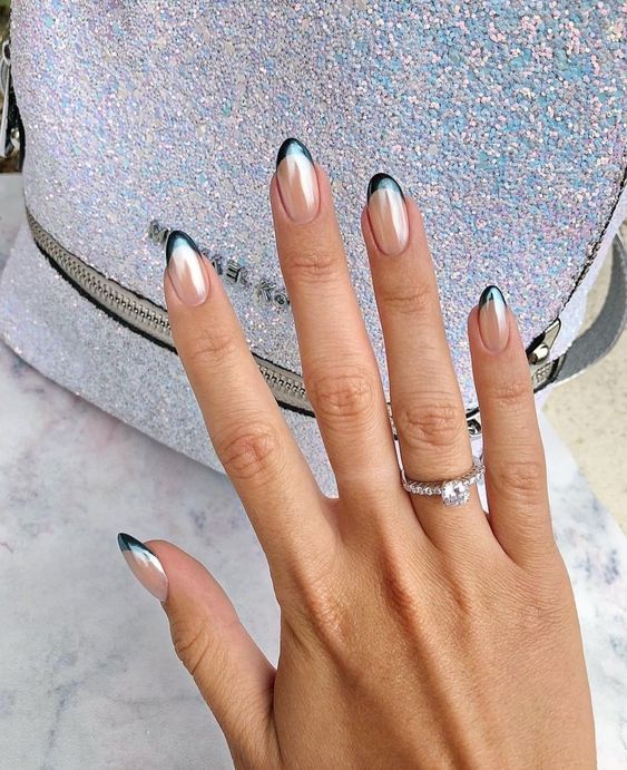 طرح ناخن پاییزی ساده و شیک