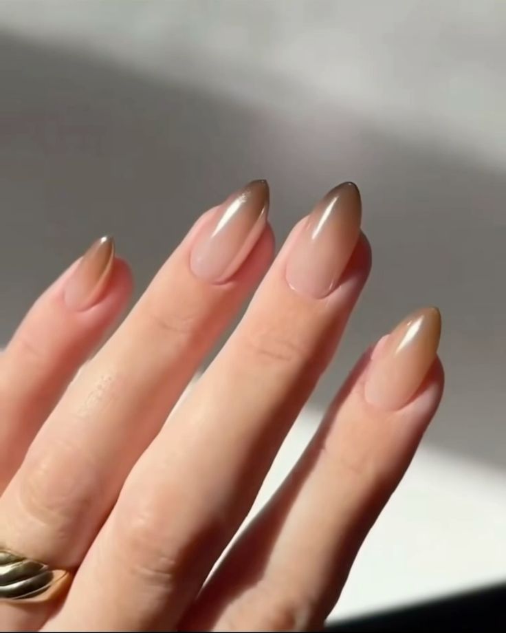 طرح ناخن پاییزی ساده و شیک