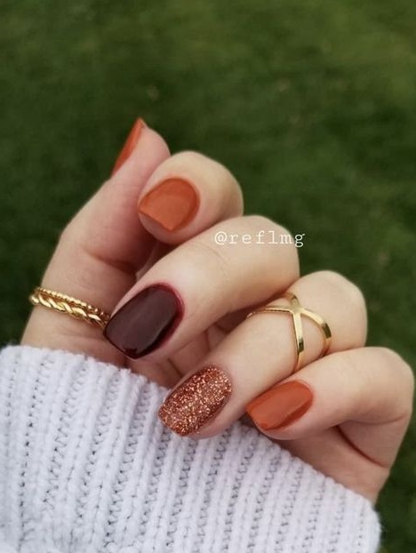 طرح ناخن پاییزی ساده و شیک