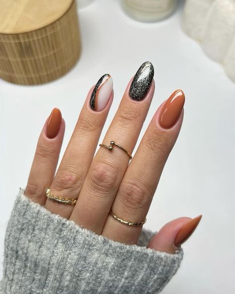 عکس خفن 30 عکس طرح ناخن پاییزی