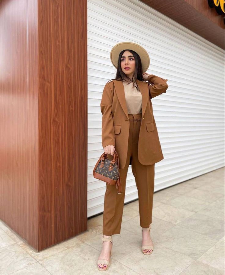 کت و شلوار زنانه مناسب بیرون