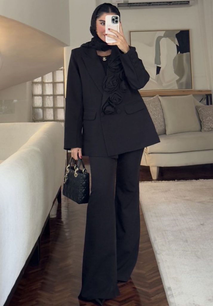 کت و شلوار زنانه مجلسی با رنگ مشکی