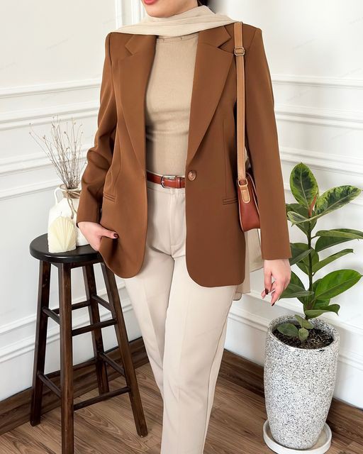 استایل با کت و شلوار زنانه یا دخترانه