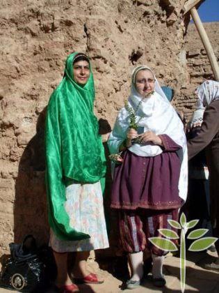 لباس زرتشتی زنانه