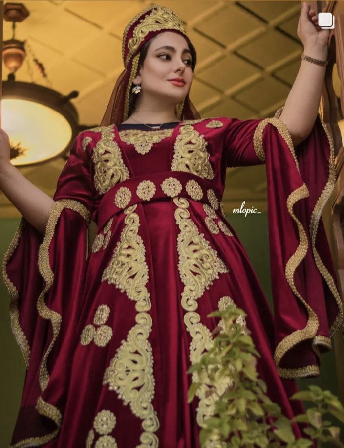 Traditional Iranian women's clothing (22)