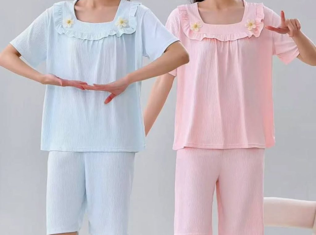 تیشرت و شلوارک