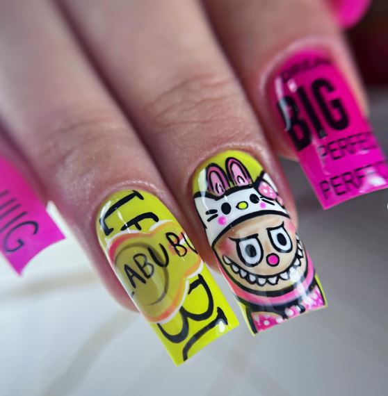 ناخن مصنوعی