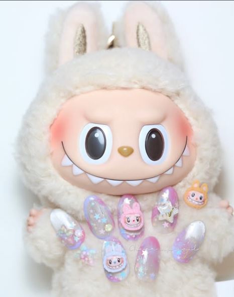 ناخن مصنوعی