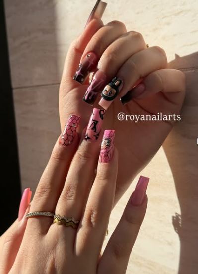 ناخن مصنوعی