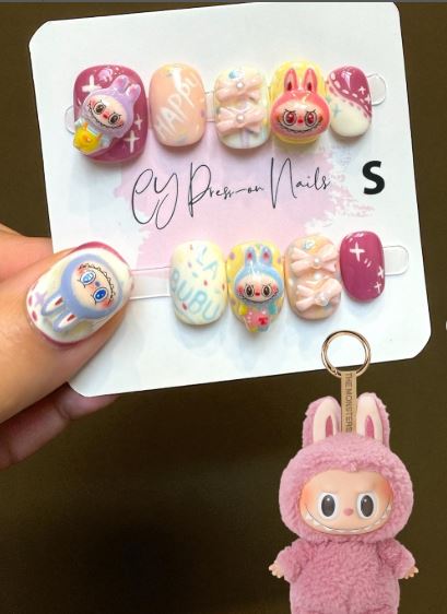 ناخن مصنوعی