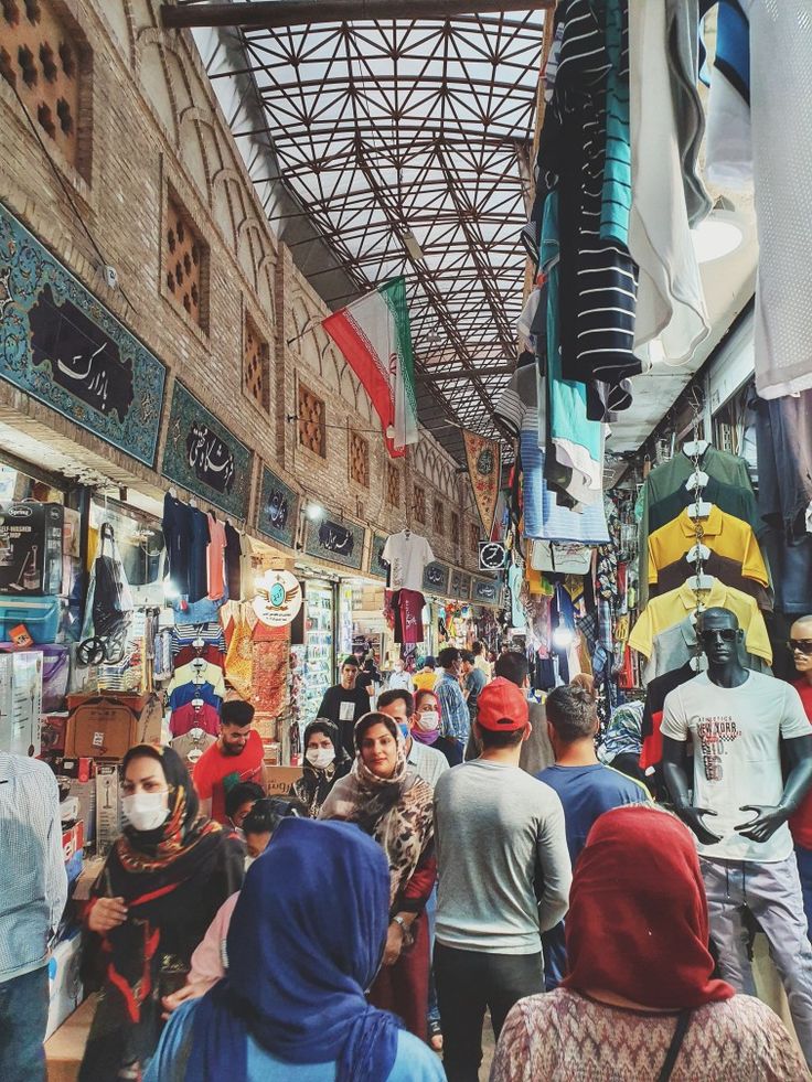 خرید لباس عمده از تهران