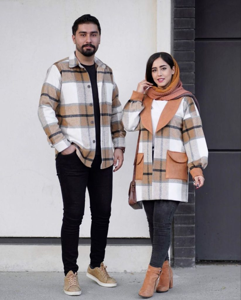 استایل با نیم بوت چلسی زنانه