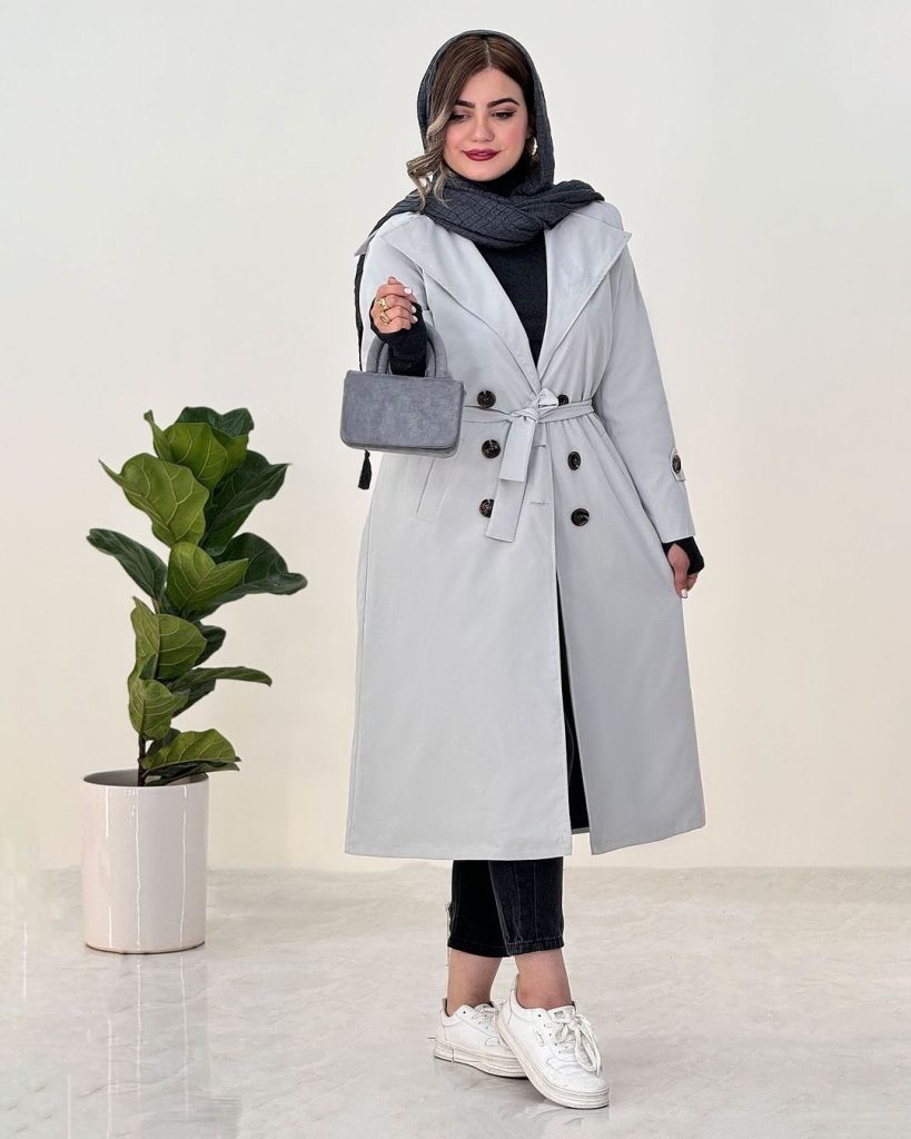 استایل شیک با بارانی زنانه