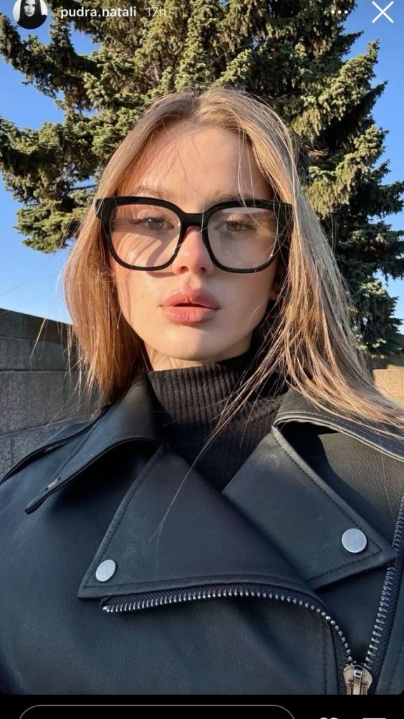 Minimalist Eyeglasses Women (2)