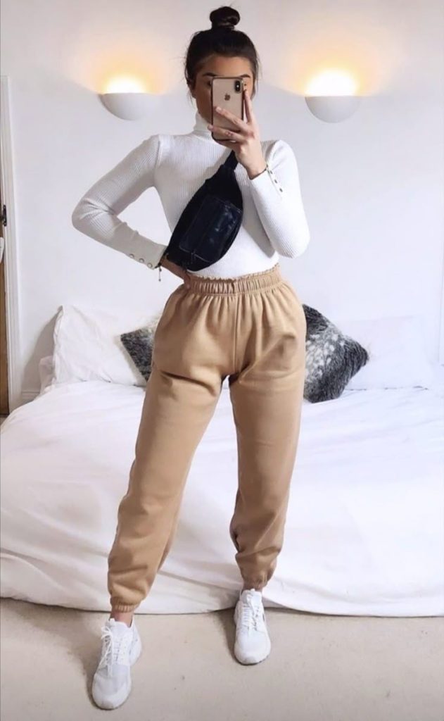 Women's Joggers with White Sneakers (1)