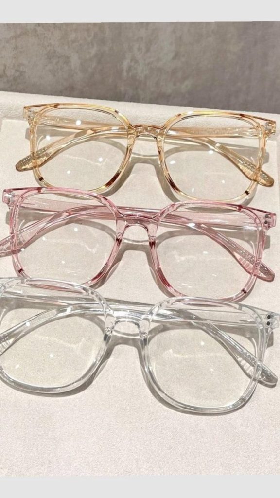 women esthetic glasses