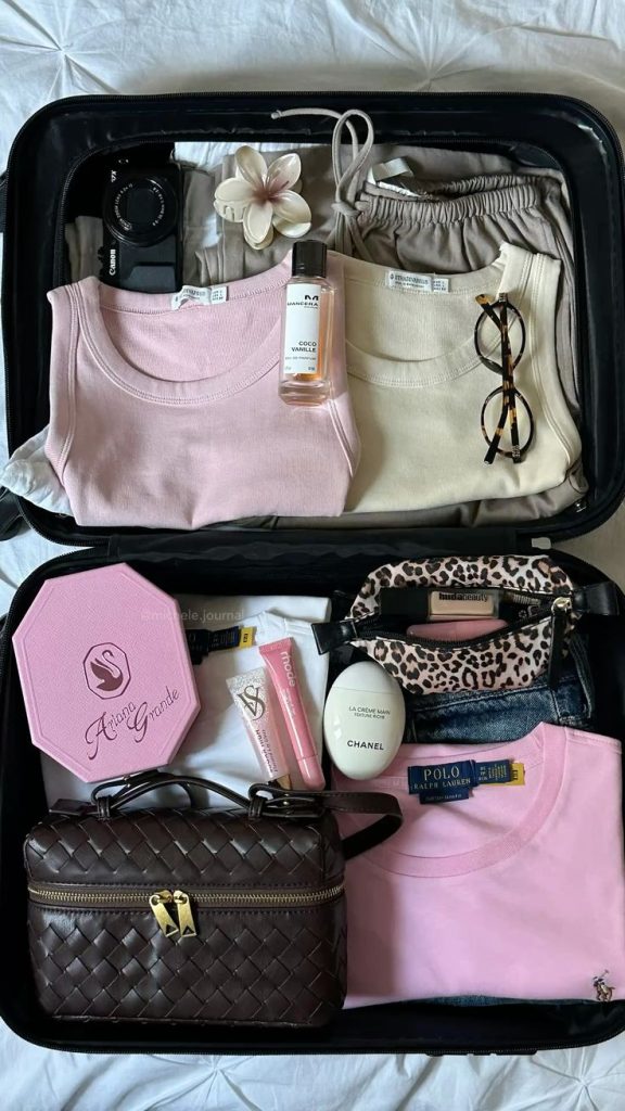 how-to-pack-suitcase (23)