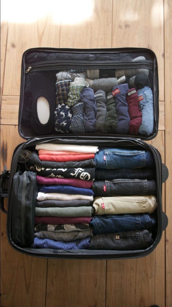 how-to-pack-suitcase (24)