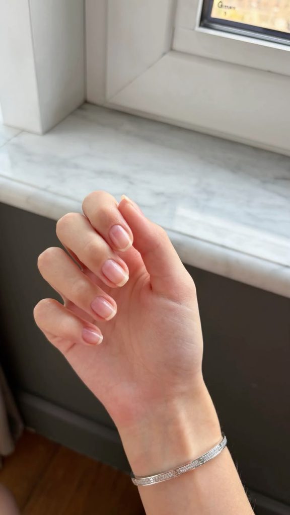 natural nails 🤍.