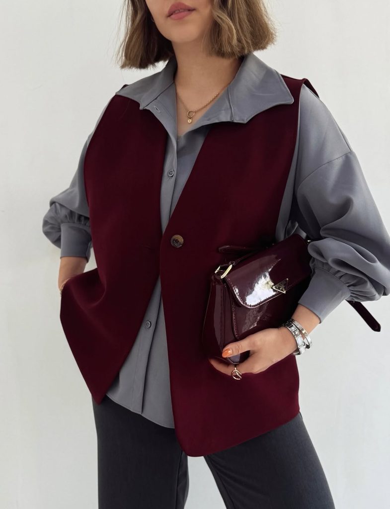 women-vest-outfit-ideas (16)