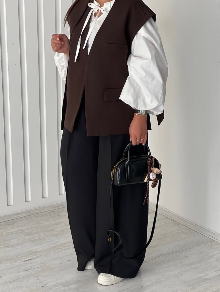women-vest-outfit-ideas (20)