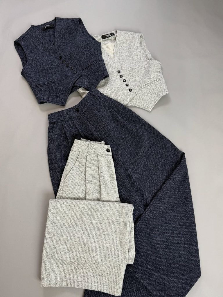 women-vest-outfit-ideas (33)