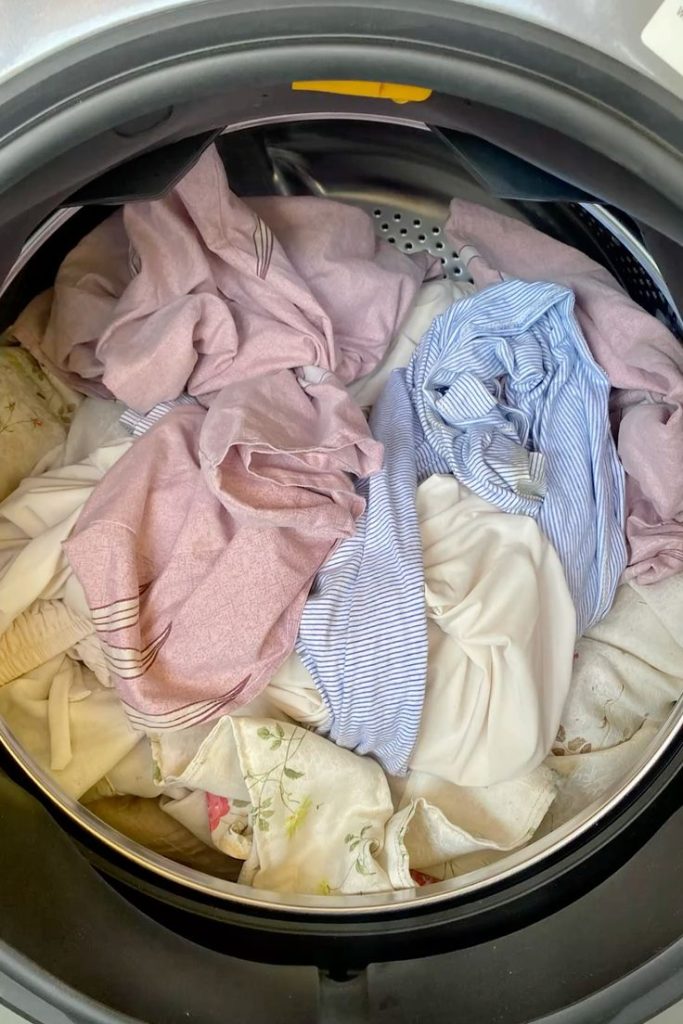 washing-cotton-clothes (14)